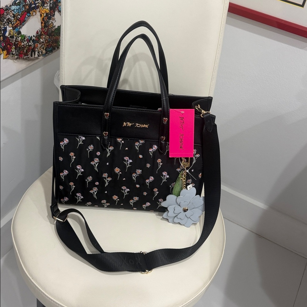 Betsey Johnson Black/White/Gold Daisy Print Tote Bag & Purse Charms & CB Strap